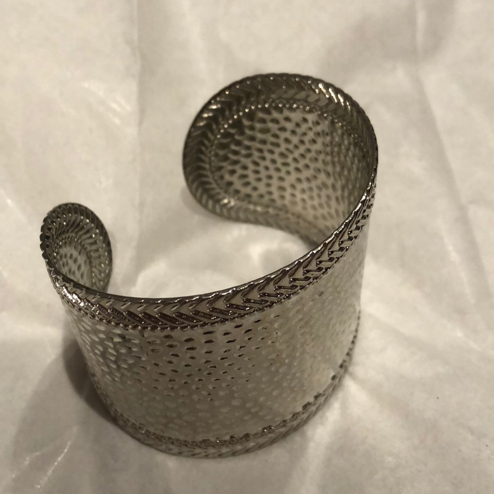 Bangle - Picture 3 of 4